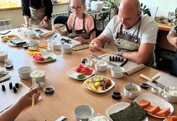 SUSHI (17)