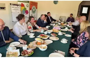 ŚNIADANIE WIELKANOCNE W LGD - WSP&Oacute;LNE ŚWIĘTOWANIE W ATMOSFERZE RADOŚCII REFLEKSJI 4