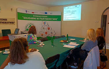 SPOTKANIE INFORMACYJNO-SZKOLENIOWE: SMART VILLAGE 8