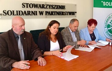 SAMORZĄDY Z GRANTAMI NA OPRACOWANIE KONCEPCJI SMART VILLAGE 11