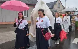 Galeria aktualności DOŻYNKI POWIATOWO-GMINNO-PARAFIALNE W RZGOWIE 21